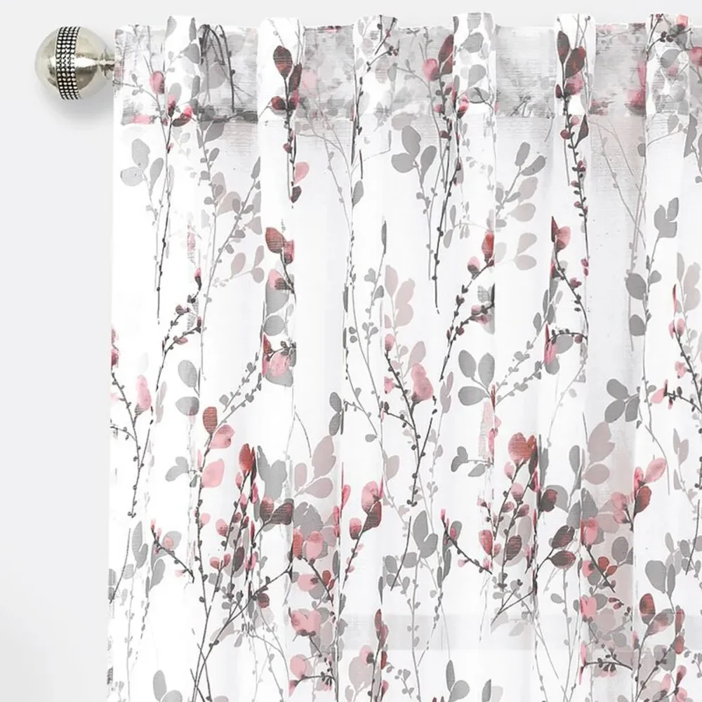 Achim Home Furnishings freshen up